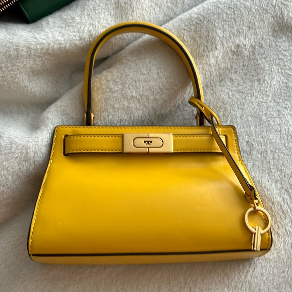 Authentic Tory Burch Mini Lee Radziwill in Yellow.